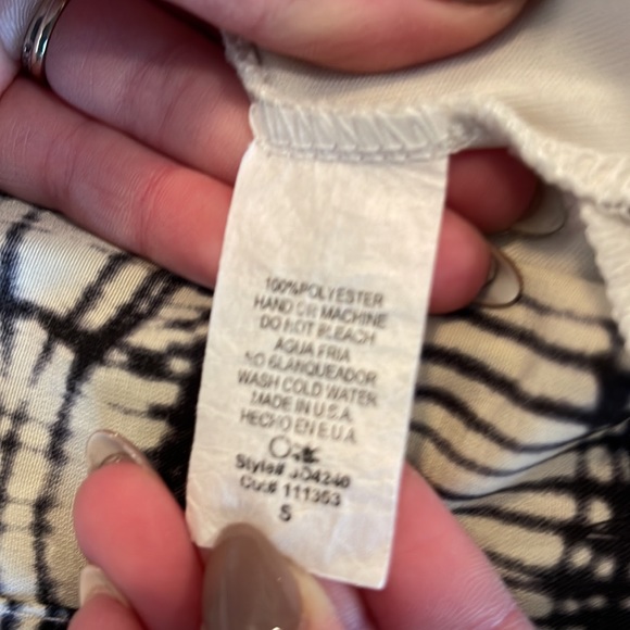 Christian Caliendo Black and Tan Bell Sleeve Dress size S - Picture 6 of 6